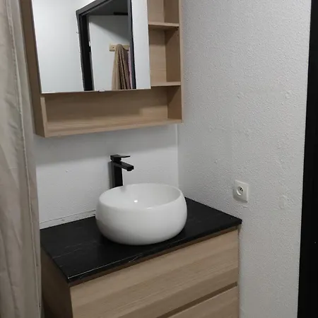 Avec Coin Nuit Et Garage Appartement *