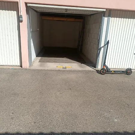 Appartamento Avec Coin Nuit Et Garage Saint-Laurent-du-Var