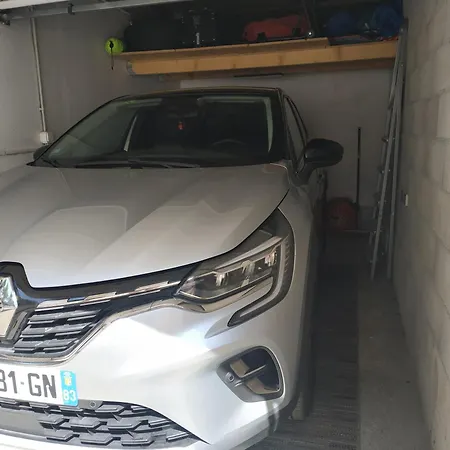 Avec Coin Nuit Et Garage Apartament *